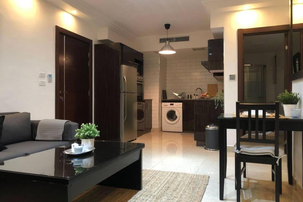 Luxury Apartment In Awesome Location In Amman Ngoại thất bức ảnh